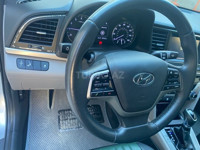 Hyundai Elantra 2017, 210,000 km - 2.0 l - Bakı