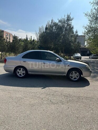 Nissan Sunny-2