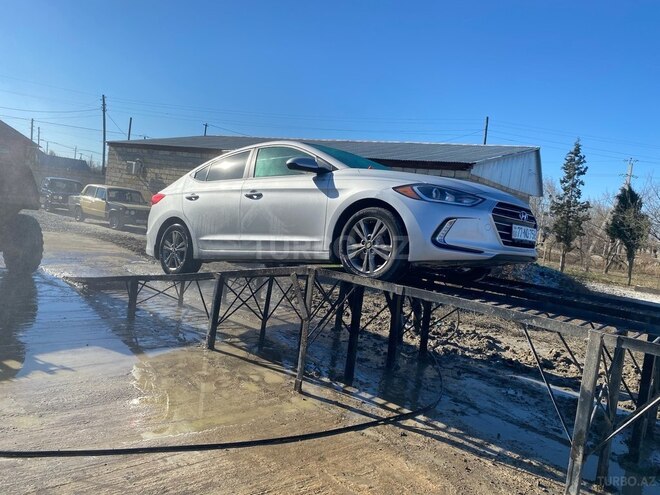Hyundai Elantra 2017, 210,000 km - 2.0 l - Bakı