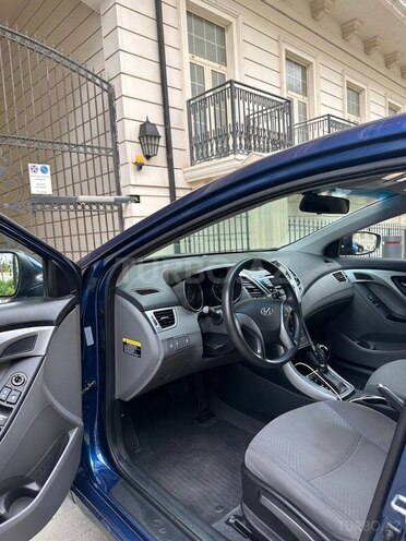 Hyundai Elantra 2015, 129,000 km - 1.8 l - Bakı