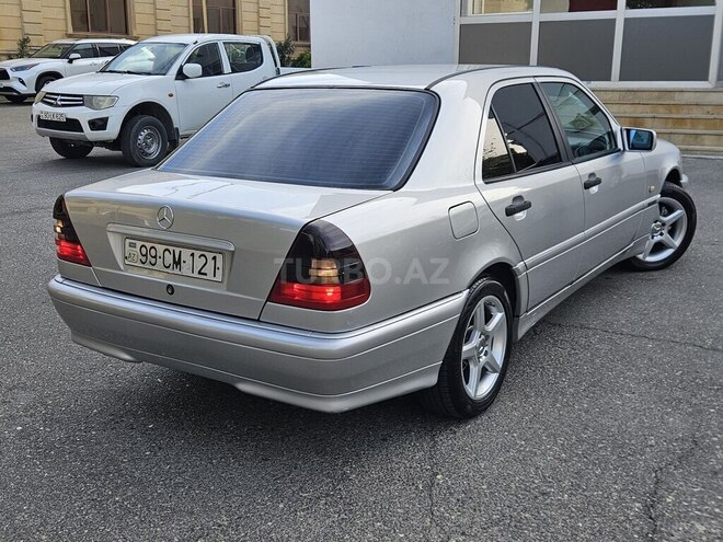 Mercedes C 200 2000, 328,123 km - 2.0 l - Bakı