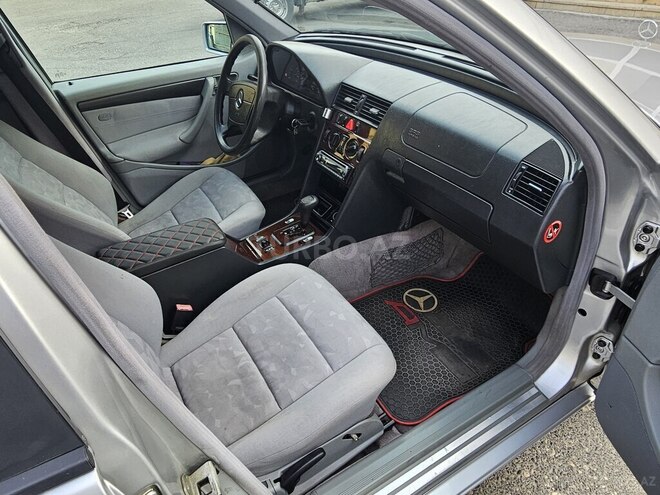 Mercedes C 200 2000, 328,123 km - 2.0 l - Bakı