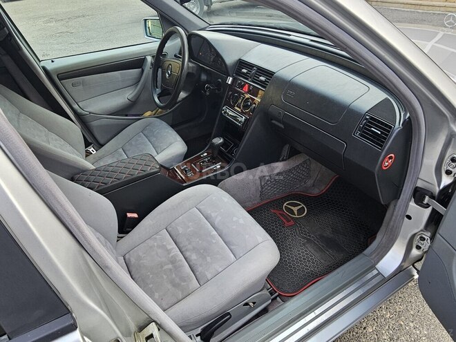Mercedes C 200 2000, 328,123 km - 2.0 l - Bakı