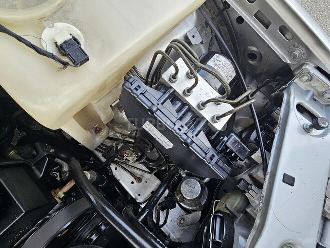 Mercedes C 200 2000, 328,123 km - 2.0 l - Bakı