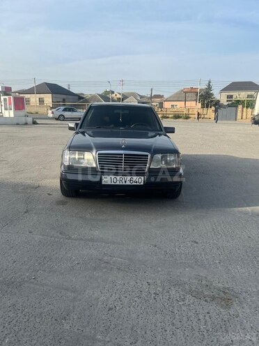 Mercedes E 220 1995, 441,000 km - 2.2 l - Bakı