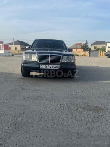 Mercedes E 220 1995, 441,000 km - 2.2 l - Bakı