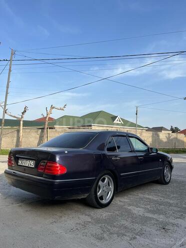 Mercedes E 320 1996, 286,000 km - 3.2 l - Bakı