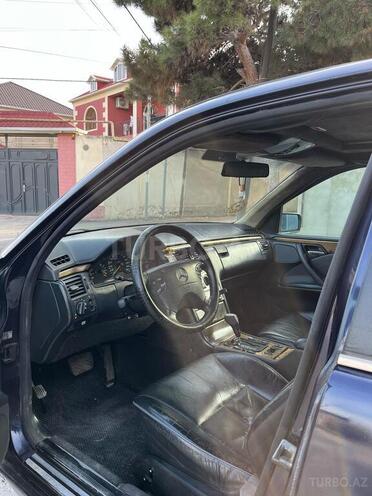 Mercedes E 320 1996, 286,000 km - 3.2 l - Bakı