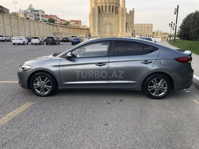 Hyundai Elantra 2015, 163,000 km - 1.6 л - Bakı