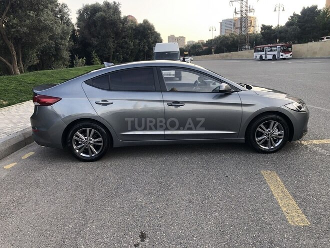 Hyundai Elantra 2015, 163,000 km - 1.6 л - Bakı