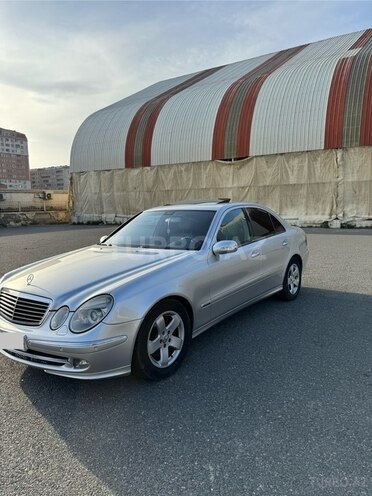 Mercedes E 270 2003, 50,000 km - 2.7 l - Bakı