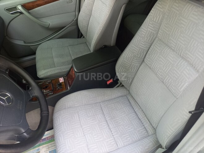 Mercedes C 200 1999, 282,123 km - 2.0 l - Bərdə