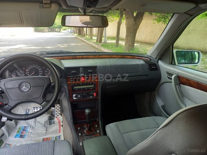 Mercedes C 200 1999, 282,123 km - 2.0 l - Bərdə