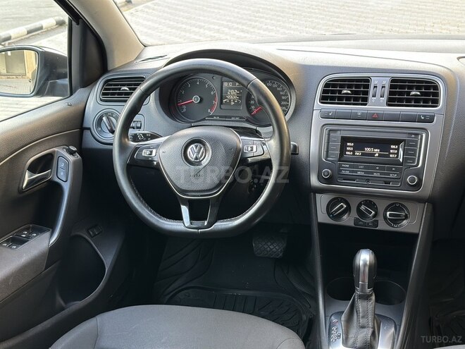 Volkswagen Polo 2019, 420,000 km - 1.6 l - Bakı