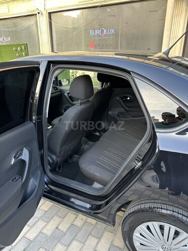 Volkswagen Polo 2019, 420,000 km - 1.6 l - Bakı