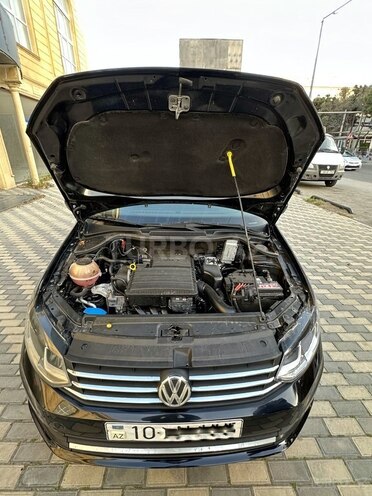 Volkswagen Polo 2019, 420,000 km - 1.6 l - Bakı