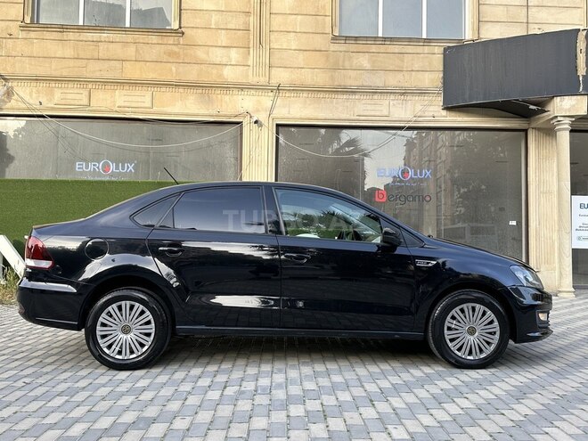 Volkswagen Polo 2019, 420,000 km - 1.6 l - Bakı