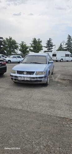 Volkswagen Passat 1996, 300,000 km - 1.9 l - Gəncə