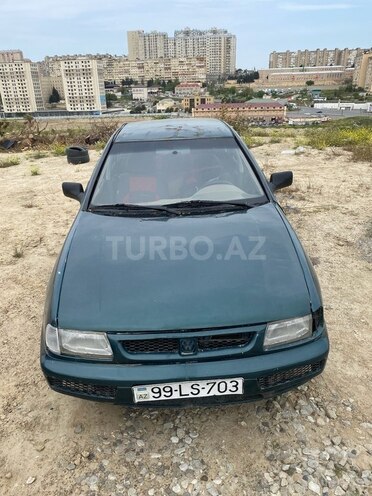Volkswagen Polo 1995, 220,000 km - 1.6 l - Bakı