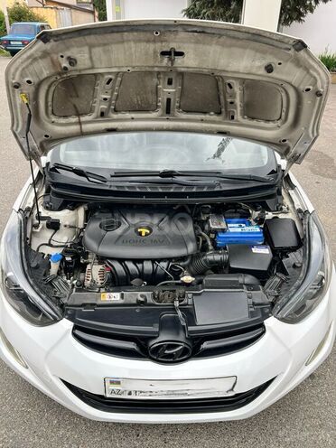 Hyundai Elantra 2012, 287,000 km - 1.8 l - Qusar