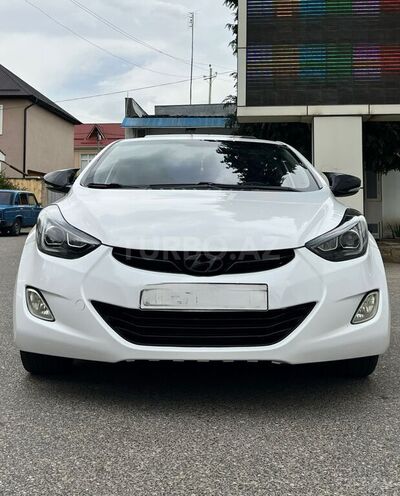 Hyundai Elantra 2012, 287,000 km - 1.8 l - Qusar