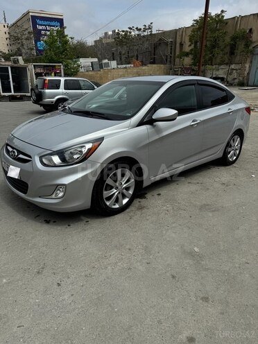 Hyundai Accent 2013, 121,000 km - 1.6 l - Bakı