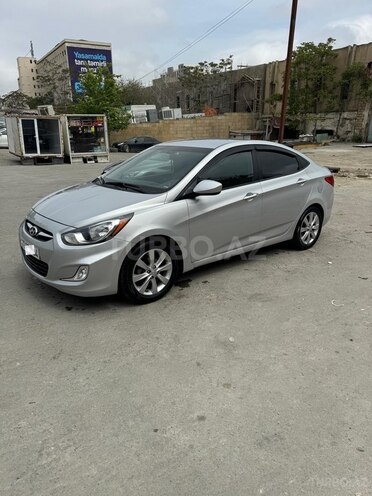 Hyundai Accent 2013, 121,000 km - 1.6 l - Bakı