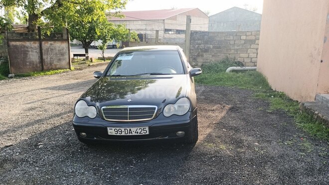 Mercedes C 240 2001, 345,000 km - 2.4 l - Şəki