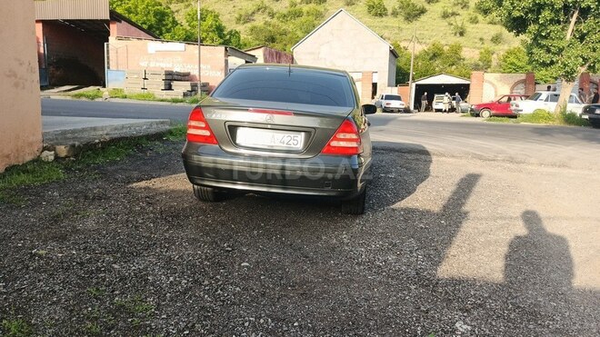 Mercedes C 240 2001, 345,000 km - 2.4 l - Şəki