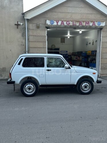 LADA (VAZ) Niva 2015, 118,825 km - 1.7 l - Sabirabad