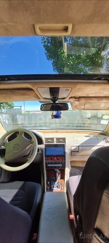 Mercedes C 230 1997, 254,400 km - 2.3 l - Yevlax