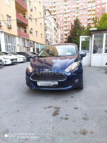 Ford Fiesta-1