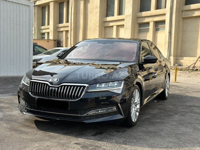 Skoda Superb 2022, 40,000 km - 2.0 л - Bakı
