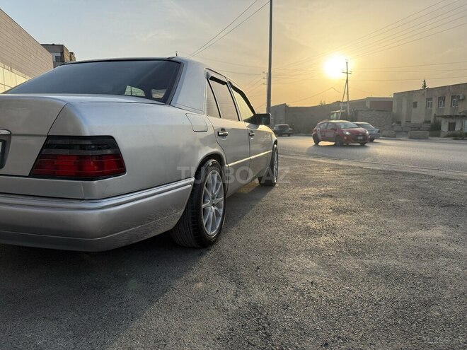 Mercedes E 220 1994, 546,000 km - 2.2 л - Bakı