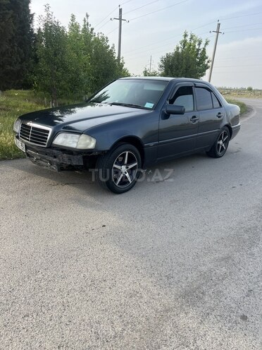 Mercedes C 180 1995, 518,369 km - 1.8 l - Biləsuvar