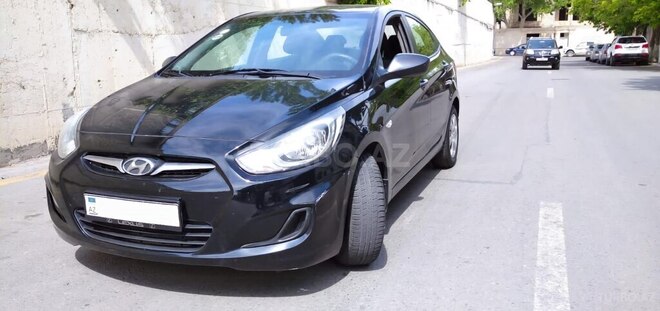 Hyundai Accent 2013, 220,000 km - 1.4 l - Bakı