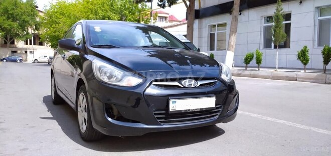 Hyundai Accent 2013, 220,000 km - 1.4 l - Bakı