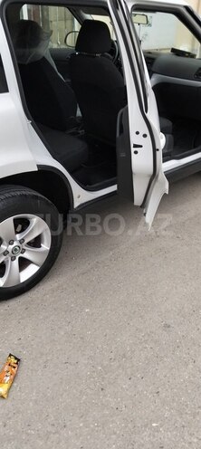 Skoda Yeti 2010, 17,000 km - 1.2 l - Bakı
