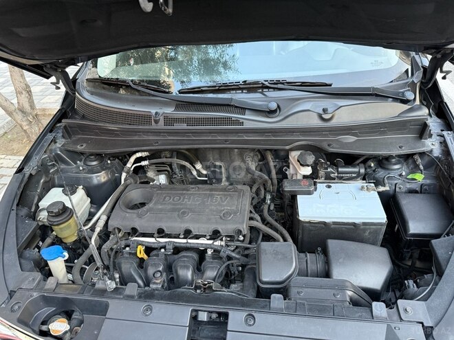 Kia Sportage 2010, 298,000 km - 2.4 л - Bakı
