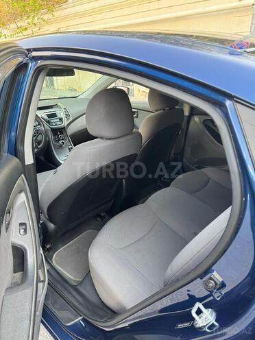 Hyundai Elantra 2015, 273,588 km - 1.8 l - Bakı