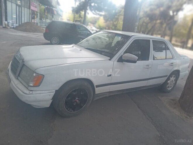 Mercedes E 200 d 1988, 387,500 km - 2.0 l - Bakı