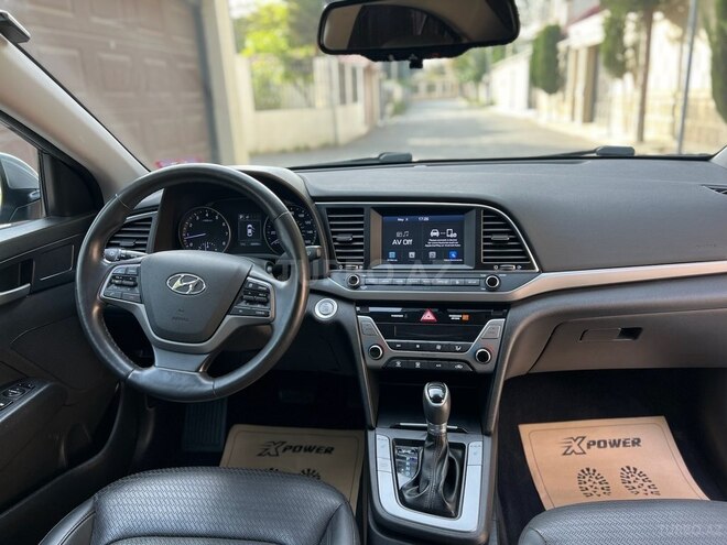 Hyundai Elantra 2017, 46,670 km - 2.0 l - Bakı