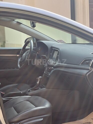 Hyundai Elantra 2017, 46,670 km - 2.0 l - Bakı