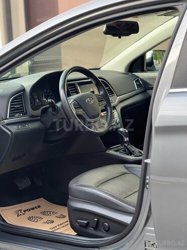 Hyundai Elantra 2017, 46,670 km - 2.0 l - Bakı