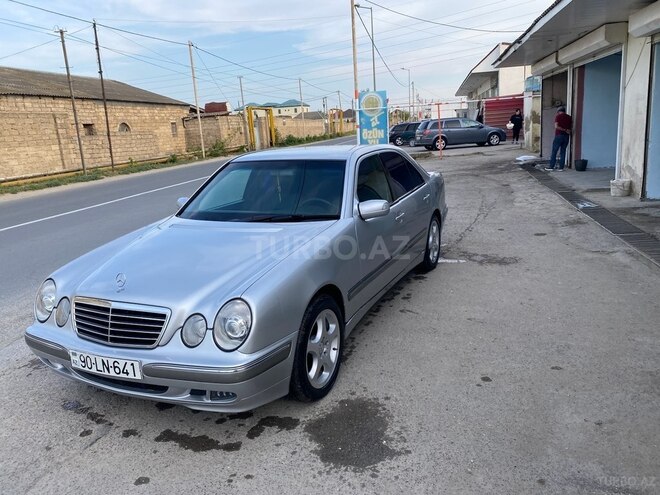 Mercedes E 270 2000, 352,000 km - 2.7 l - Bakı