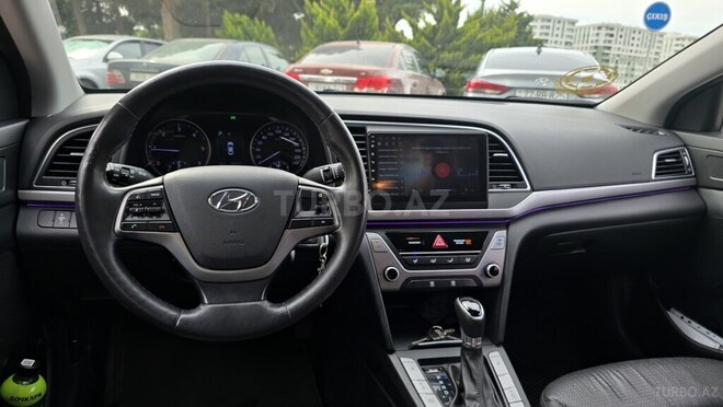Hyundai Avante 2015, 156,500 km - 1.6 л - Bakı