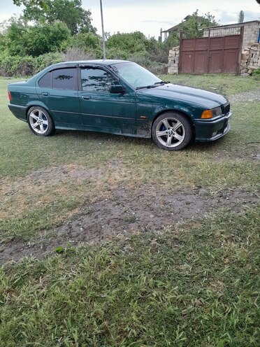 BMW 318 1997, 324,248 km - 1.8 l - Xaçmaz