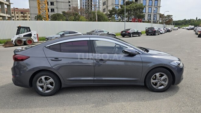 Hyundai Avante 2015, 156,500 km - 1.6 л - Bakı
