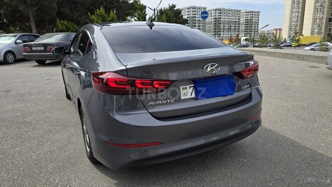 Hyundai Avante 2015, 156,500 km - 1.6 л - Bakı