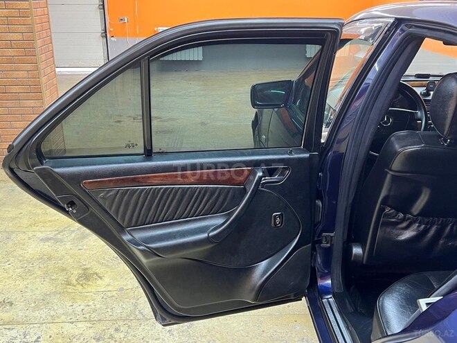 Mercedes C 230 1999, 388,595 km - 2.3 л - Sumqayıt